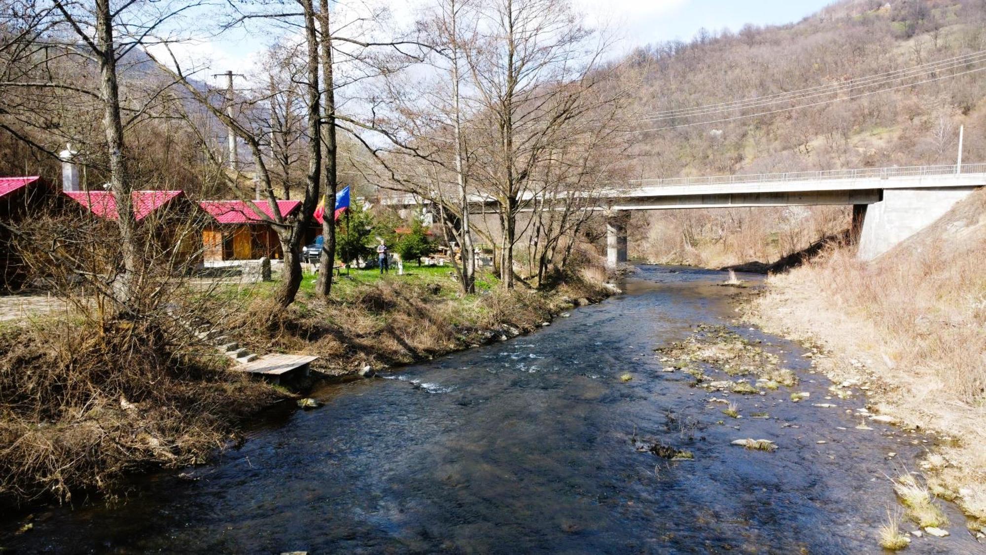 Eden Natural Resort - Transalpina Capalna المظهر الخارجي الصورة